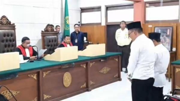 Bripka Agus Sulaiman Pembunuh Mahasiswi UMM Divonis Mati, Ayah Korban Sujud Syukur