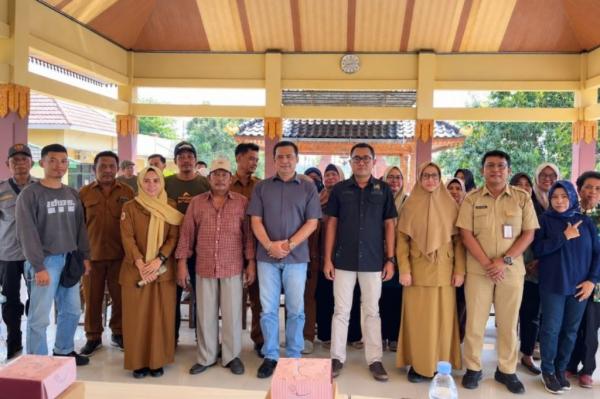 UMKM Mojokerto Anggota Komisi IV DPRD Kabupaten Mojokerto Bagus Priyo Zatmiko dalam Focus Group Discussion (FGD) pembahasan Rancangan Peraturan Daerah (Ranperda) tentang Pemanfaatan Bagian Jalan pada akhir pekan lalu. (Foto: ist)
