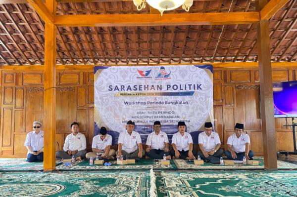 Partai Perindo Bangkalan konsolidasi Partai Perindo Bangkalan memperkuat konsolidasi akar rumput untuk mengejar target satu fraksi di DPRD melalui serasehan dan workshop di Desa Kelbung. (Foto: ist)