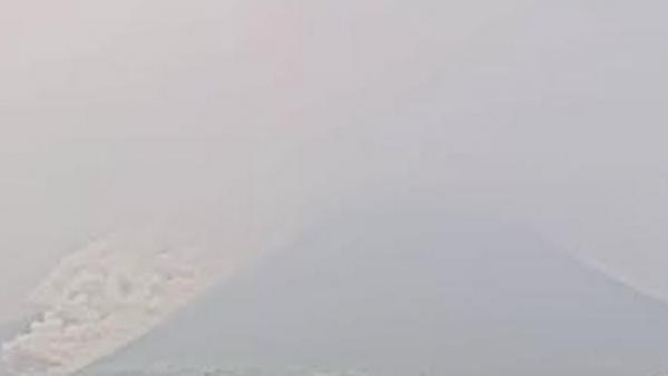 Gunung Merapi Luncurkan Awan Panas Guguran hingga 2 Km Sore Ini