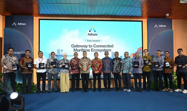 Pelindo memperkenalkan ADHARA Pelindo memperkenalkan ADHARA, platform digital yang menghubungkan berbagai sistem dan layanan dalam ekosistem maritim dan logistik Indonesia di Museum Maritim Indonesia, Jakarta, Kamis (1/10). (Foto: Pelindo)