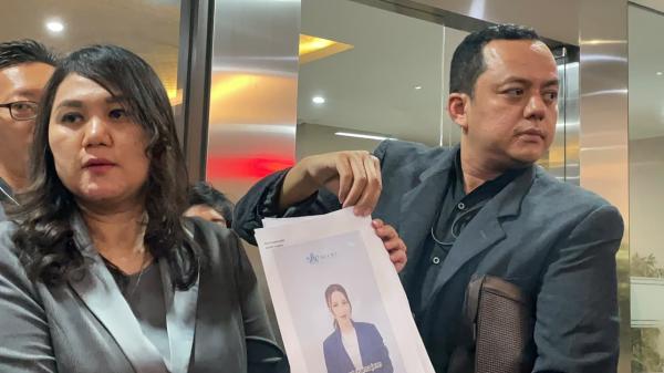 Laporan dugaan penipuan Laporan dugaan penipuan emas yang melibatkan Jennifer Coppen hingga Kirana Larasati. (Foto: Ravie Wardani)