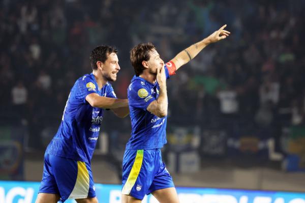 Jadwal Persib Bandung vs Persik Kediri Malam Ini, Kickoff Jam Berapa?
