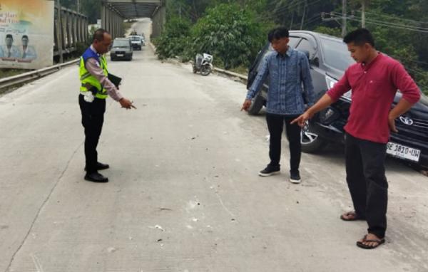 Truk Fuso Diduga Rem Blong Tabrak 4 Kendaraan di Pringsewu, 2 Pelajar SMP Tewas