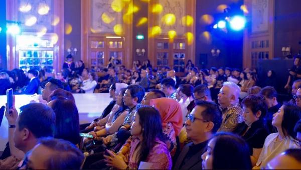 Perayaan kelulusan Raffles Jakarta di ARYADUTA Menteng berlangsung meriah. (Foto: ist)