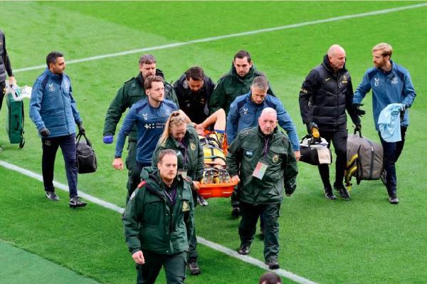 Kondisi Terkini Emiliano Martinez usai Benturan Horor saat Chelsea Lawan Everton