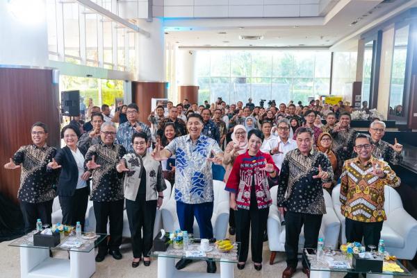 Telkom Solution terus mendukung Lembaga Kebijakan Pengadaan Barang/Jasa Pemerintah (LKPP) dalam memperkuat ekosistem pengadaan digital nasional melalui pembaruan Sistem Pengadaan Secara Elektronik Versi 5 (SPSE V5). (Foto: Istimewa)
