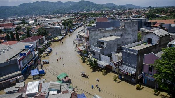 26 Banjir Bandung 2