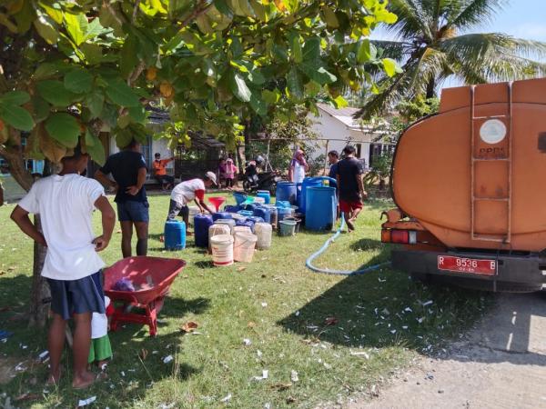 Ribuan Warga di Cilacap Mulai Alami Krisis Air Bersih
