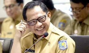 Mendagri Tito Tunjuk Darmawangsyah Muin Plt Bupati Gowa: Menunggu Usulan Paripurna DPRD
