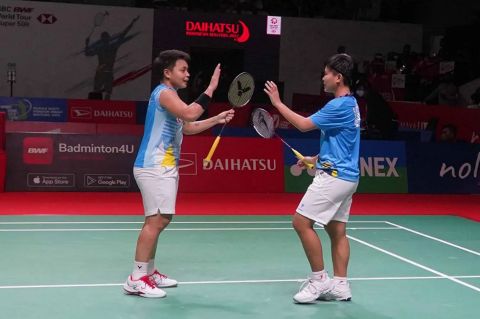 Apriyani/Fadia Tertinggal Dibabak Pertama Semifinal Indonesia Masters 2022