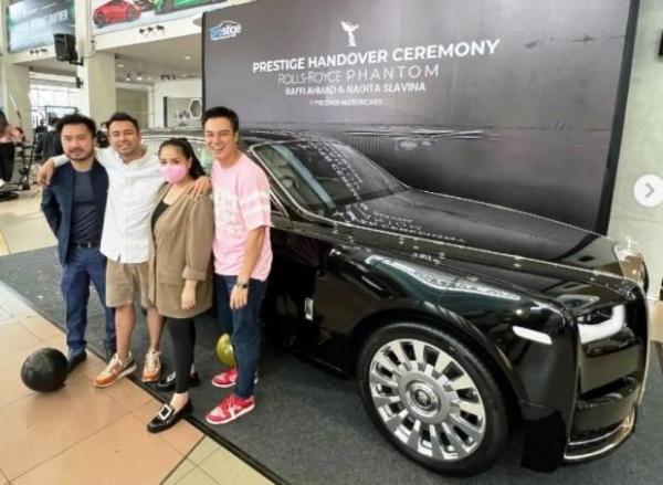 5 Artis Hobi Liburan ke Luar Negeri, Nomor 4 Jarang Tersorot