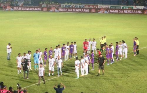 Persik Kediri Kembalikan Trofeo Nusantara with Ronaldinho, Kesal Disebut Adu Kungfu