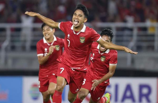 BREAKING NEWS Resmi Berseragam Macan Kemayoran, Marselino Ferdinan Dikat Kontrak Persija 2 Musim