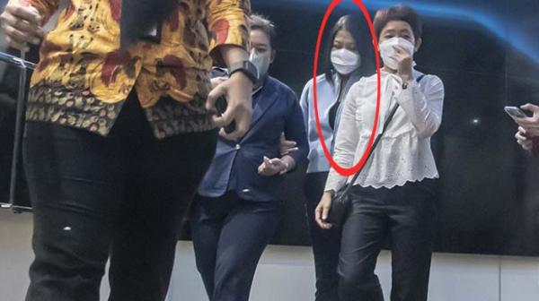 Foto Putri Candrawathi Digiring ke Sel Rutan Mabes Polri, Terancam Penjara Seumur Hidup