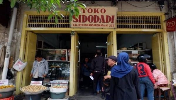 Resepnya Tak Lekang Zaman, 10 Kuliner Legendaris Bandung yang Masih Diburu hingga Kini