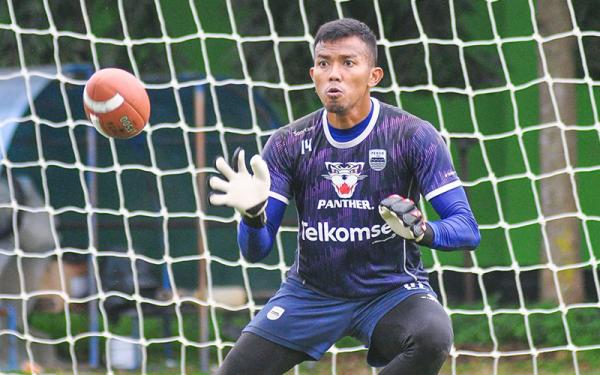 18 Clean Sheet Musim Lalu, Teja Paku Alam Kini Bidik Gelar Lebih Banyak Bersama Persib