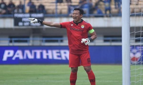 I Made Wirawan Siap Kawal Gawang Persib All Stars vs Borusia Dortmund Legends