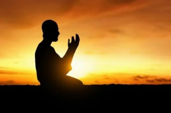 Doa Akhir Tahun dan Awal Tahun Hijriah Dibaca Hari Ini, Ada Latin dan Artinya