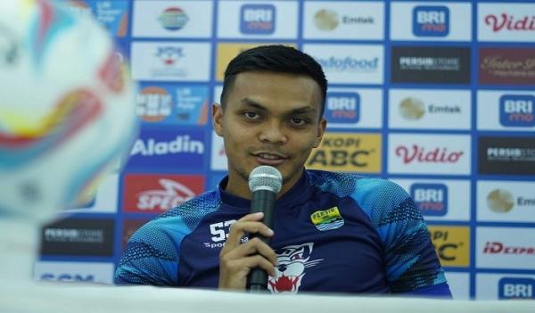Rachmat Irianto Siap Tinggalkan Persib? Isyaratkan CLBK dengan Persebaya