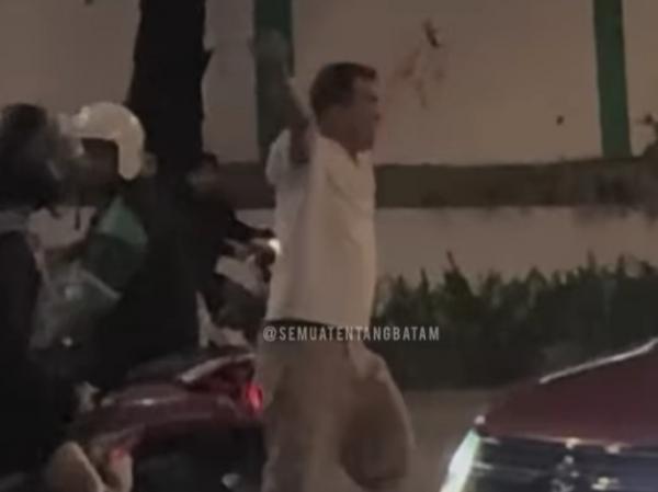 WNA Inggris Bikin Gaduh di Batam Berakhir di Rumah Sakit, Polisi: Kita Selidiki