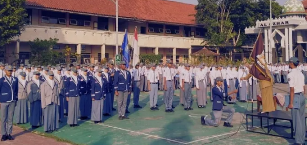 Terbaru! 6 SMA Terbaik 2024 di Pekalongan Cocok Untuk Anak Anda, Langsung Datang ke Sekolahan