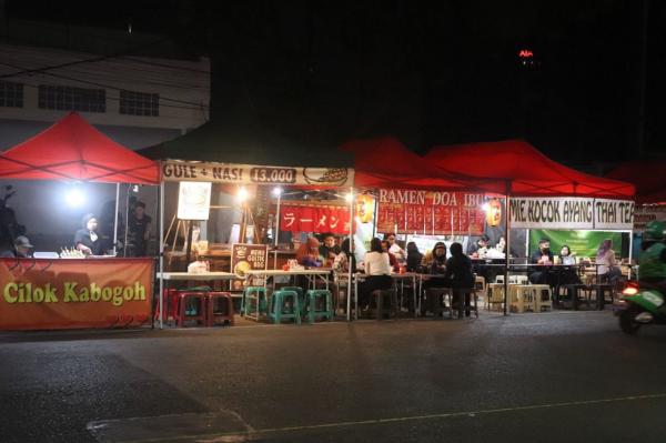 Surga Kuliner Malam Bandung! 5 Tempat Makan Enak, Murah dan Bikin Nagih
