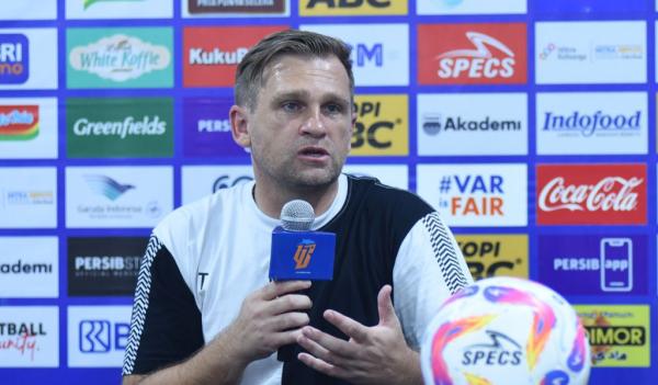 Persib Belum Gas Pol! Igor Tolic Ungkap Alasan Latihan Diundur
