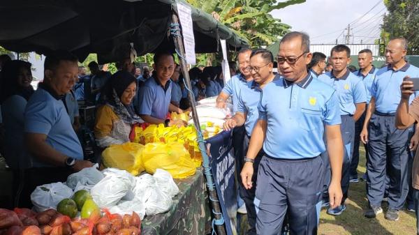 Sambut HUT ke-79 TNI AU dan Ramadhan, Lanud Adi Soemarmo Gelar Bazar Sembako Murah