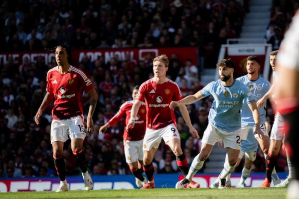 Hasil Bola Tadi Malam: Man United vs Man City Tanpa Pemenang, Juventus vs AS Roma Imbang