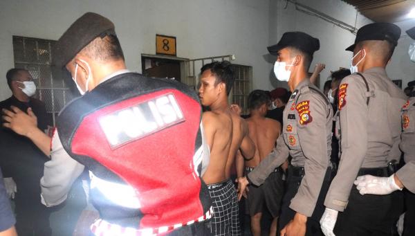 Razia Gabungan di Rutan Pekanbaru Usai Video Dugem Tahanan Viral, Ratusan Barang Terlarang Disita