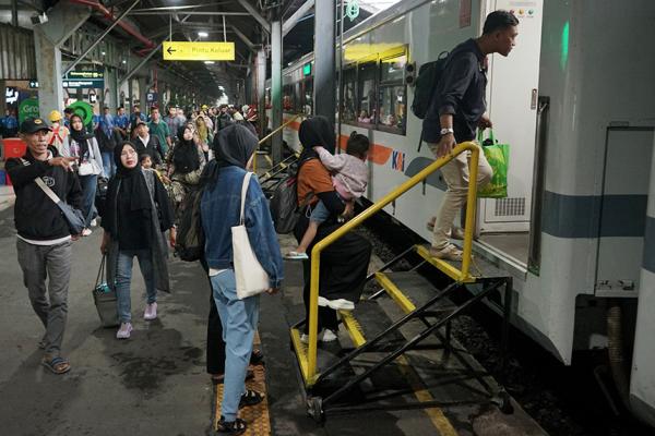 KAI Daop 4 Hadirkan Tarif Khusus Mulai 12 Oktober, Cek Besaran Tarif dan Syarat Pembelian Tiket