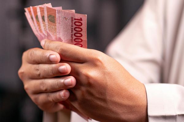1,9 Juta Keluarga Dicoret dari Bansos PKH dan BPNT, Prabowo Hemat Anggaran Berapa Triliun?