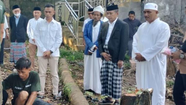 Bupati Buton Utara Afirudin Mathara Berkurban 3 Ekor Sapi di Hari Raya Iduladha 1446 H