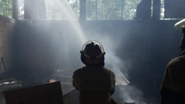 Pabrik Kerupuk Tahu Bulat di Ciamis Terbakar, Kerugian Ditaksir Puluhan Juta Rupiah