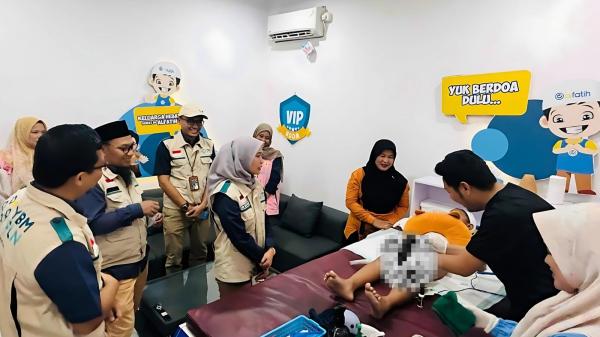 Momen Liburan Sekolah, Puluhan Anak Prasejahtera di Bangka Belitung Dikhitan