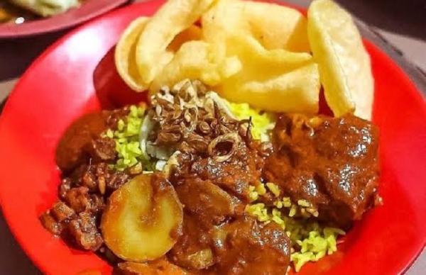 Wajib Coba! 5 Kuliner Malam Bandung Legendaris dan Viral