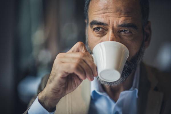 Secangkir Kopi Pahit dan Kepribadian Anda: Benarkah Selera Mencerminkan Sisi 'Gelap' Seseorang?