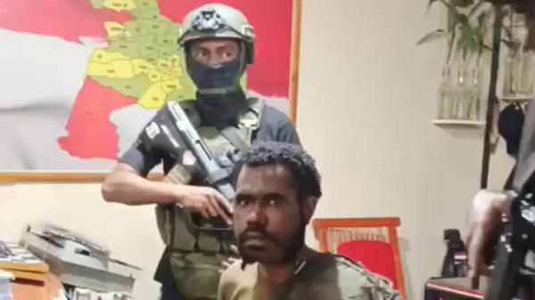 Satgas Ops Damai Cartenz Tangkap DPO KKB Roberth Wenda, Dalang Penembakan Polisi di Jayawijaya