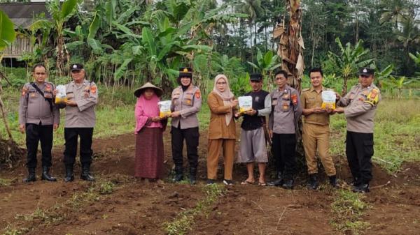 Polsek Kawali dan Petani Sinergi untuk Ketahanan Pangan Nasional
