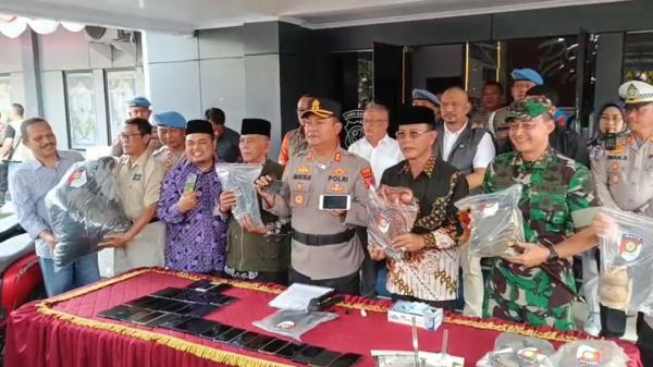 Polisi Tetapkan 16 Tersangka Kerusuhan di DPRD Ciamis, Bupati dan Ulama Serukan Perdamaian