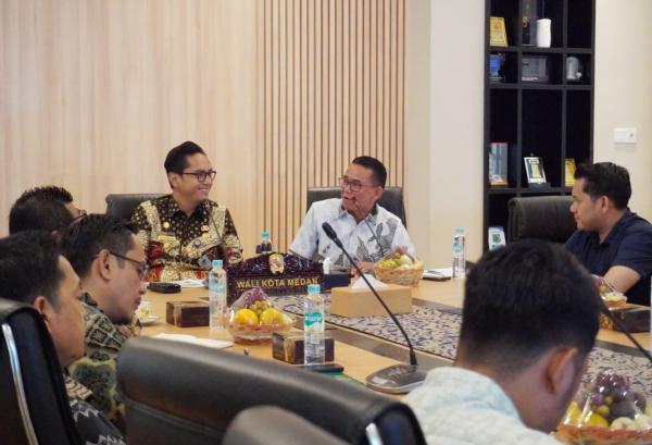 Rico Waas dan Zakiyuddin Kompak dan Solid: Berbagi Tugas Demi Kesejahteraan Warga Medan