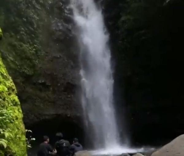 Curug Saridun, Pesona Tersembunyi di Perbatasan Cianjur–Bogor yang Bikin Betah Wisatawan