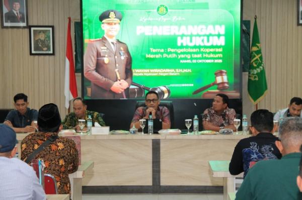 Kejari Batam Dampingi Koperasi Merah Putih, Tekankan Taat Hukum