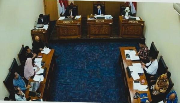 Ketua Majelis KIP Tegur KPU: Arsip Jokowi Seharusnya Disimpan Minimal 5 Tahun