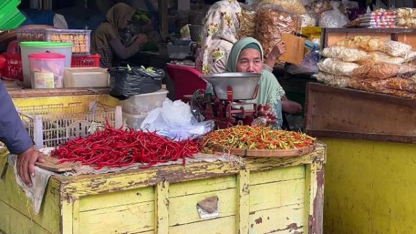 Harga Cabai dan Tomat di Tuban Melonjak, Pedagang Keluhkan Pasokan Tipis