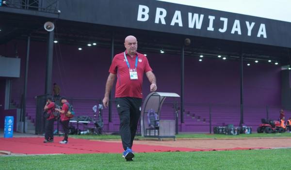 Jejak Emas di Balik Keputusan Mengejutkan Bojan Hodak Usai Hattrick Juara Persib