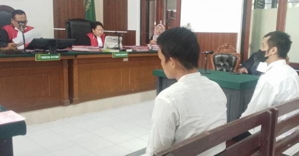 Edarkan Uang Palsu hingga ke Warung, Guntur dan Joni Dituntut 3 Tahun Penjara