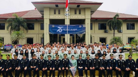 Imigrasi Cirebon Rayakan Hari Bakti Imigrasi ke-76 Lewat Aksi Sosial dan Layanan Publik