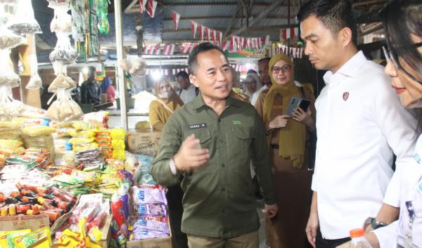 Gerak Cepat Usai Rakorda, Satgas Saber Pangan Temukan Minyak Kita Dijual di Atas HET